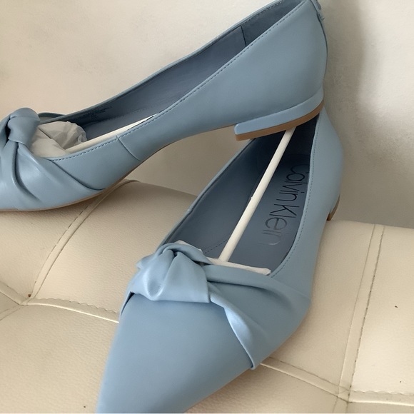 Calvin Klein flats - Picture 8 of 8